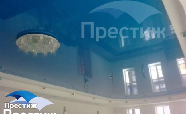 голубой глянец в ресторане